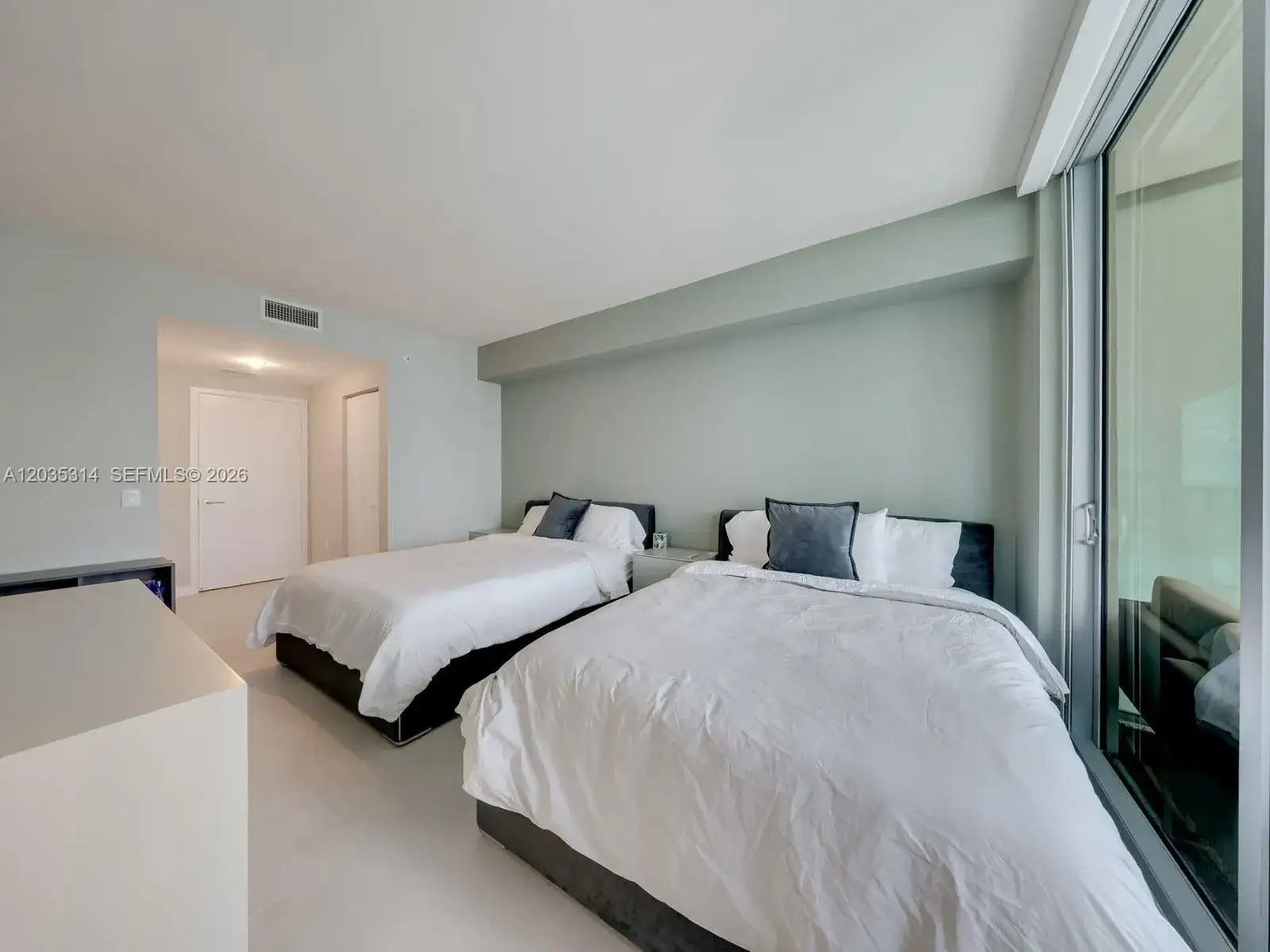 1100 S Miami Ave # 3411, Miami FL 33130 photo 5