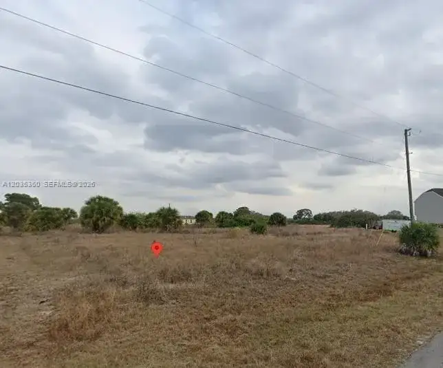 8017 Mangrove Cir, La Belle FL 33935 photo 2