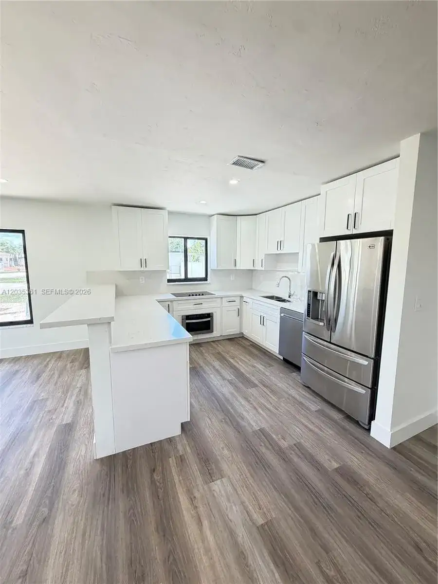 2930 SW 106th Ave, Miami FL 33165 photo 4
