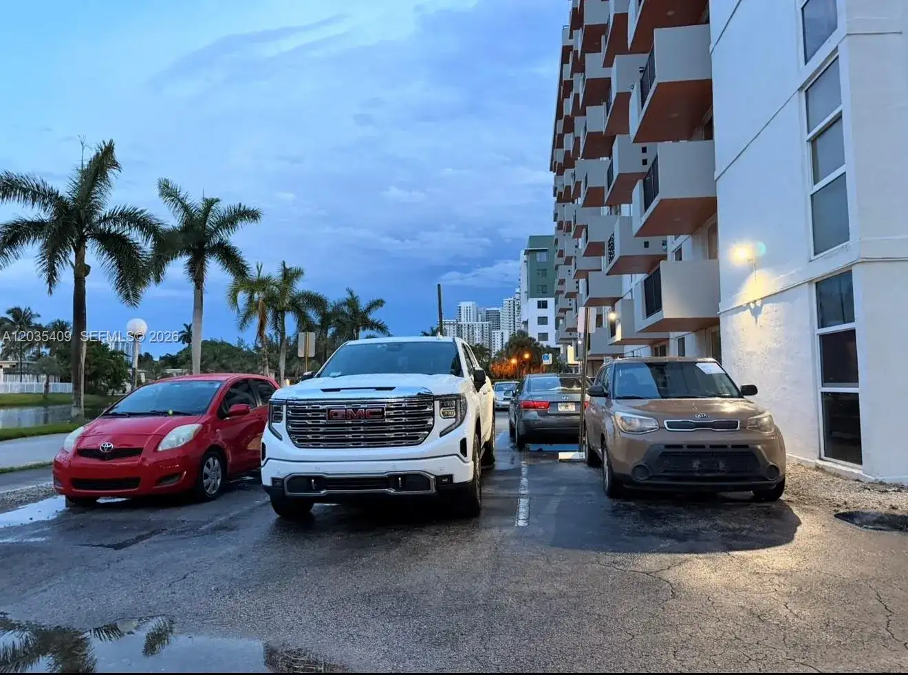 2075 NE 164th St # 204, North Miami Beach FL 33162 photo 3
