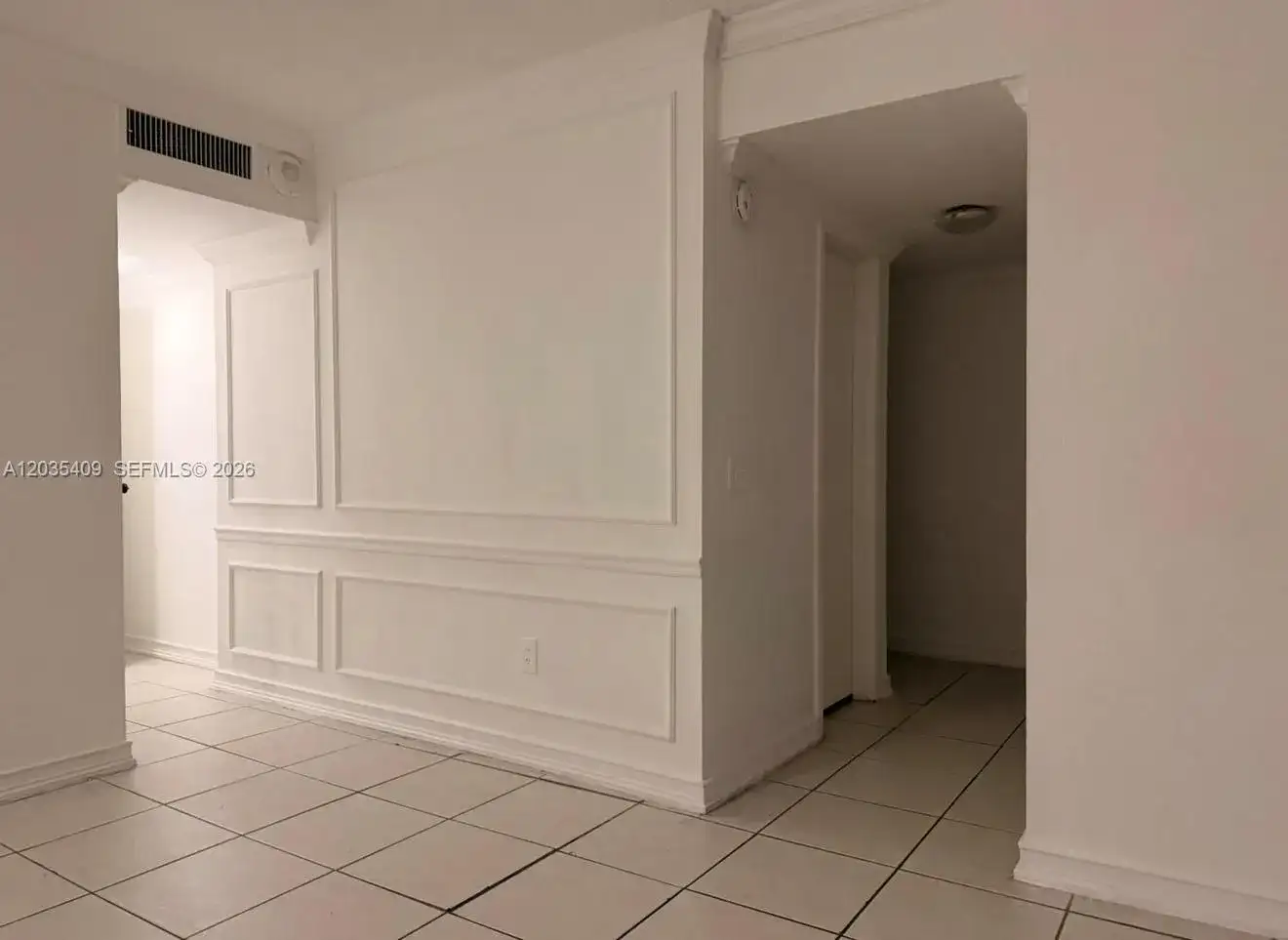 2075 NE 164th St # 204, North Miami Beach FL 33162 photo 4