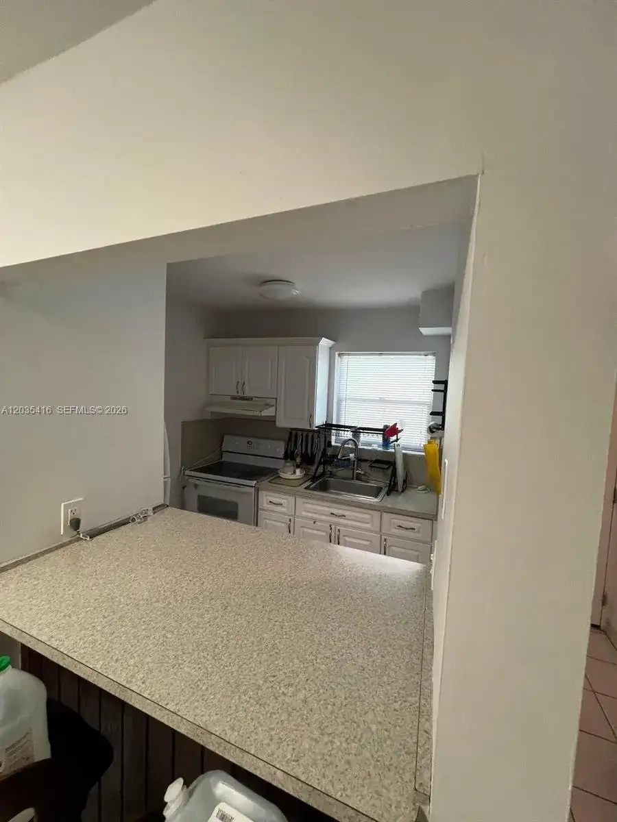13101 Memorial Hwy 201 Hwy # 201, North Miami FL 33161 photo 3