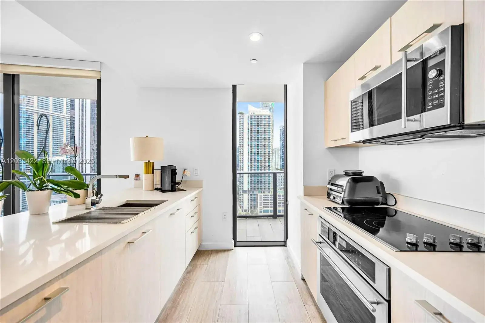 45 SW 9th St # 2103, Miami FL 33130 photo 5