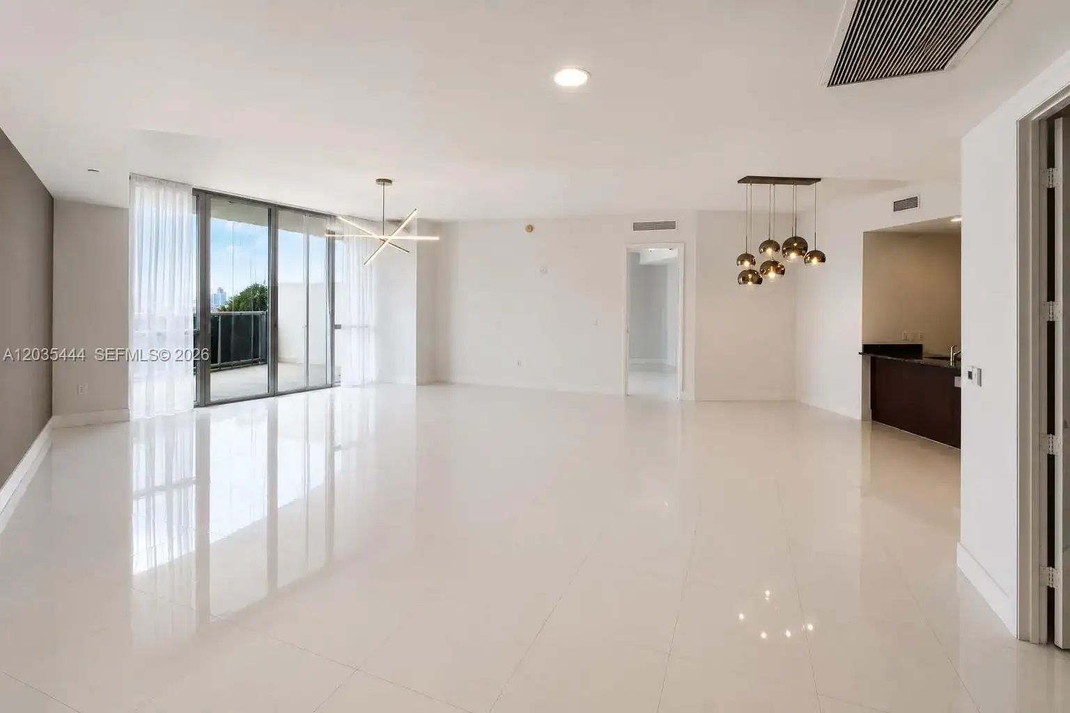 15901 Collins Ave # 403, Sunny Isles Beach FL 33160 photo 2
