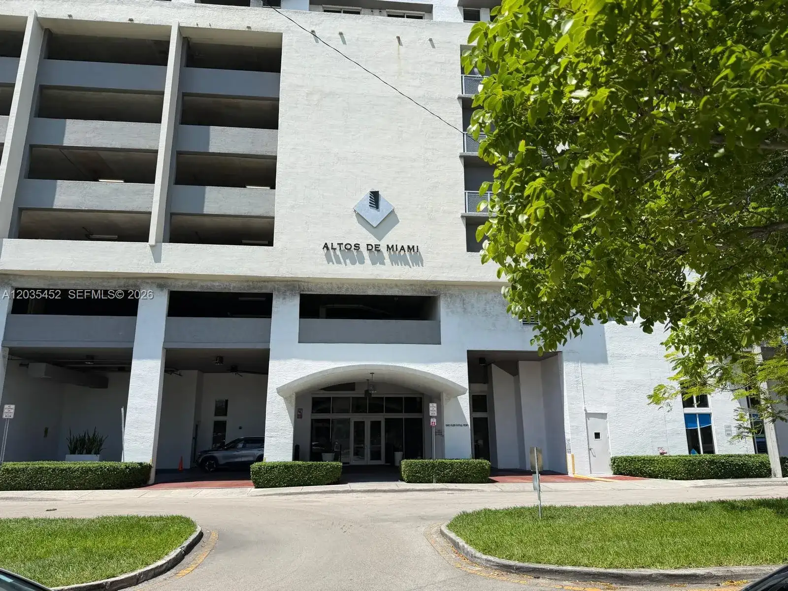 1 Glen Royal Pkwy # 1006, Miami FL 33125 photo 2
