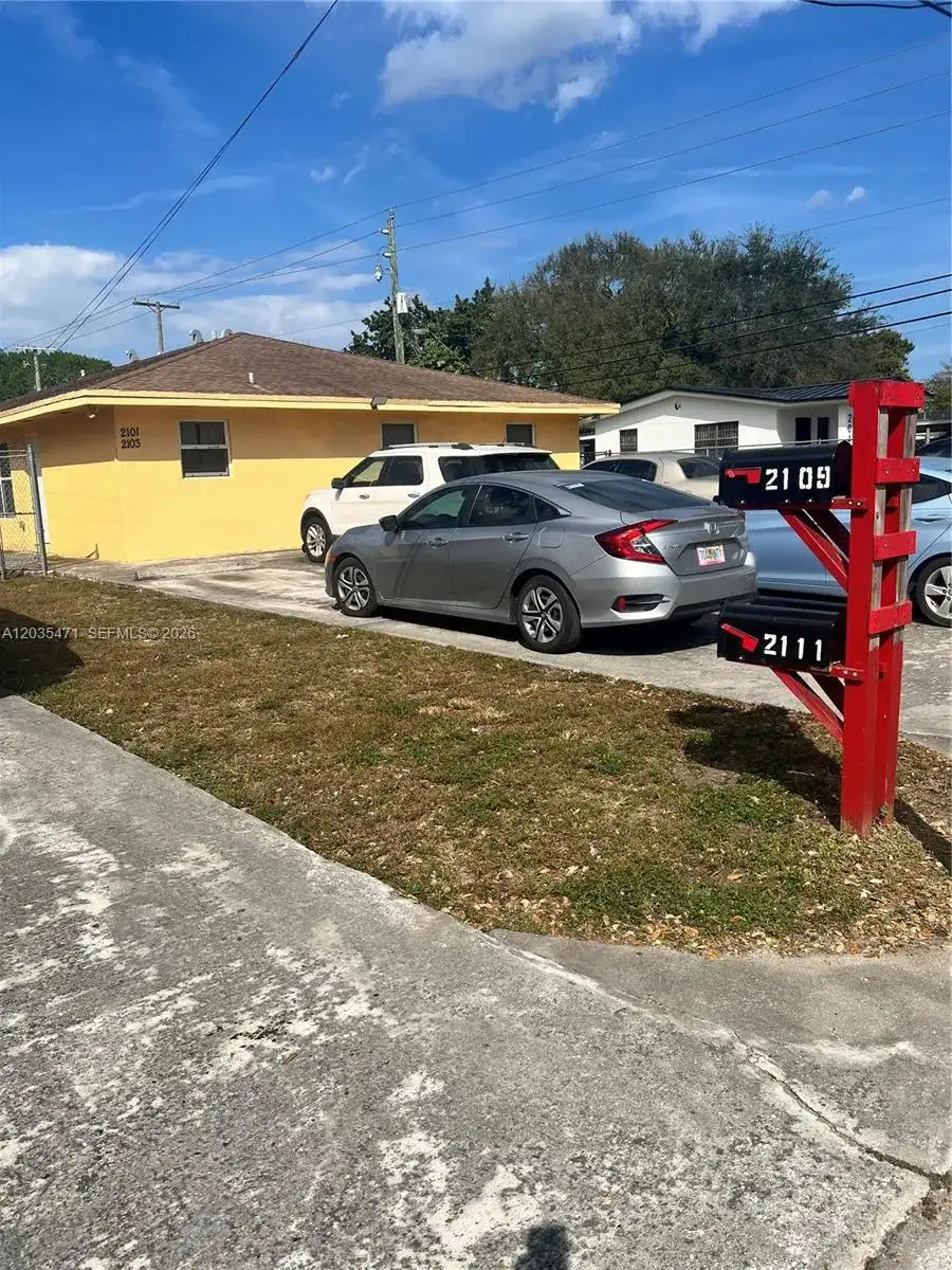 2111 NW 100th St # B, Miami FL 33147 photo 2