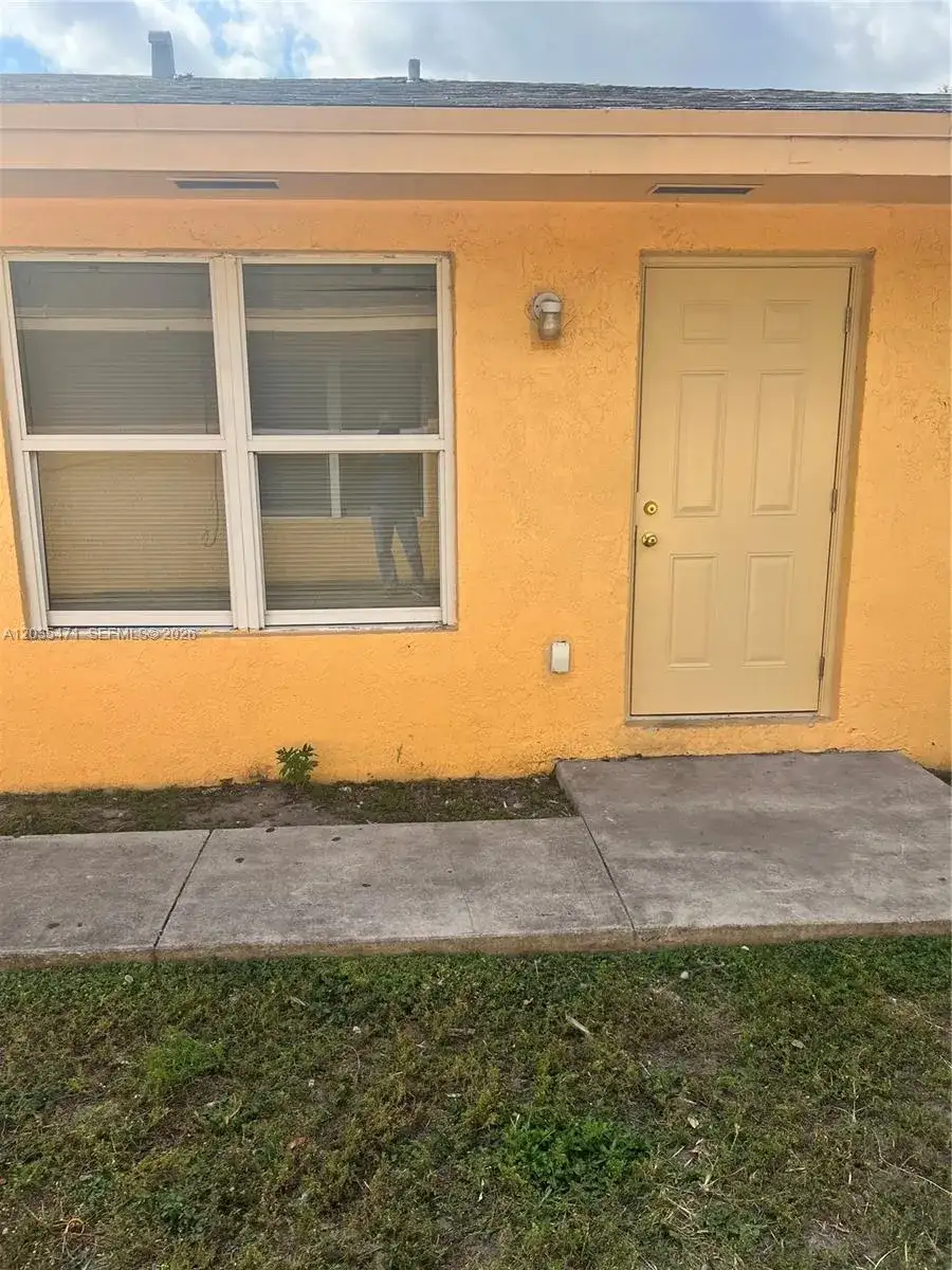 2111 NW 100th St # B, Miami FL 33147 photo 3