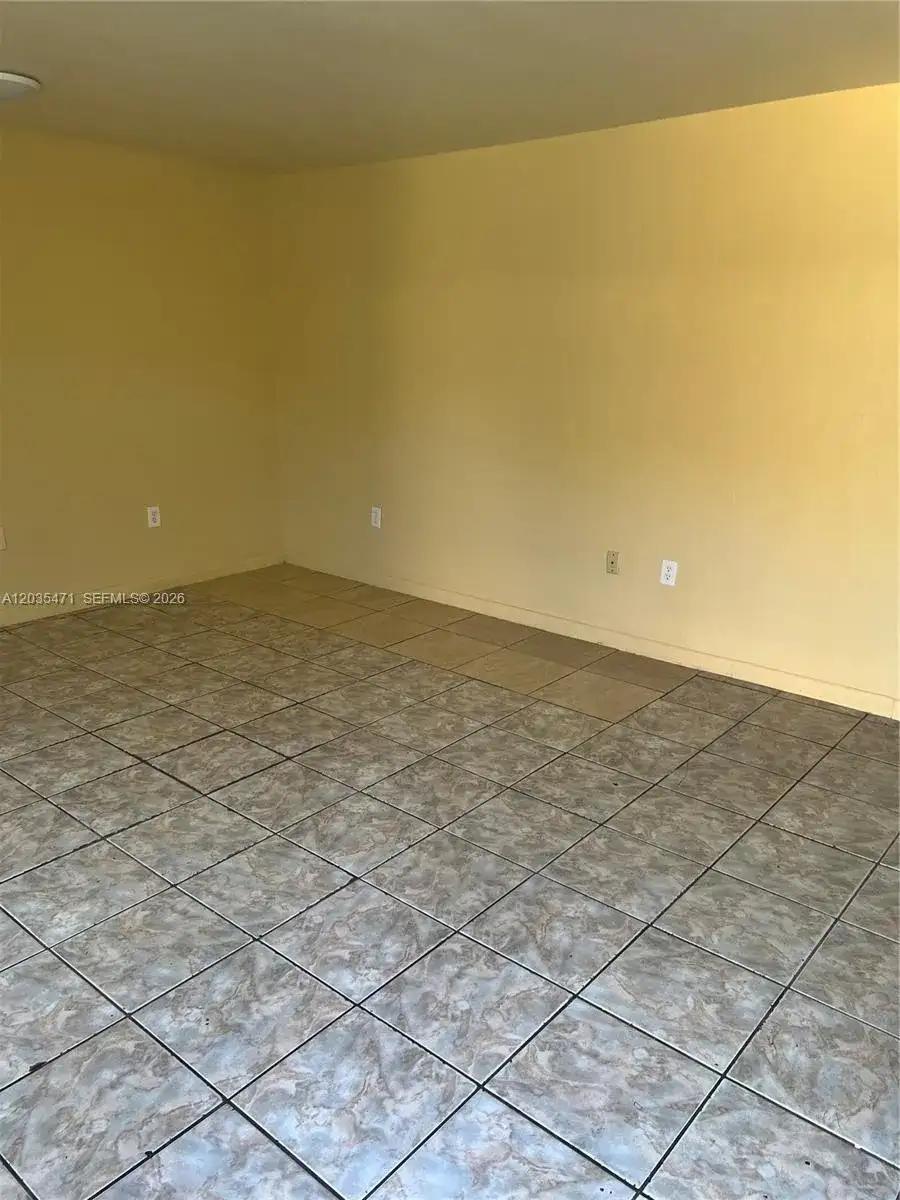 2111 NW 100th St # B, Miami FL 33147 photo 5