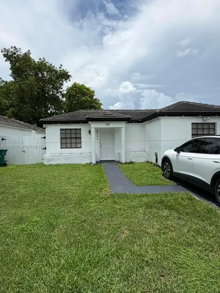 8246 SW 147th Ct, Miami FL 33193 photo 2