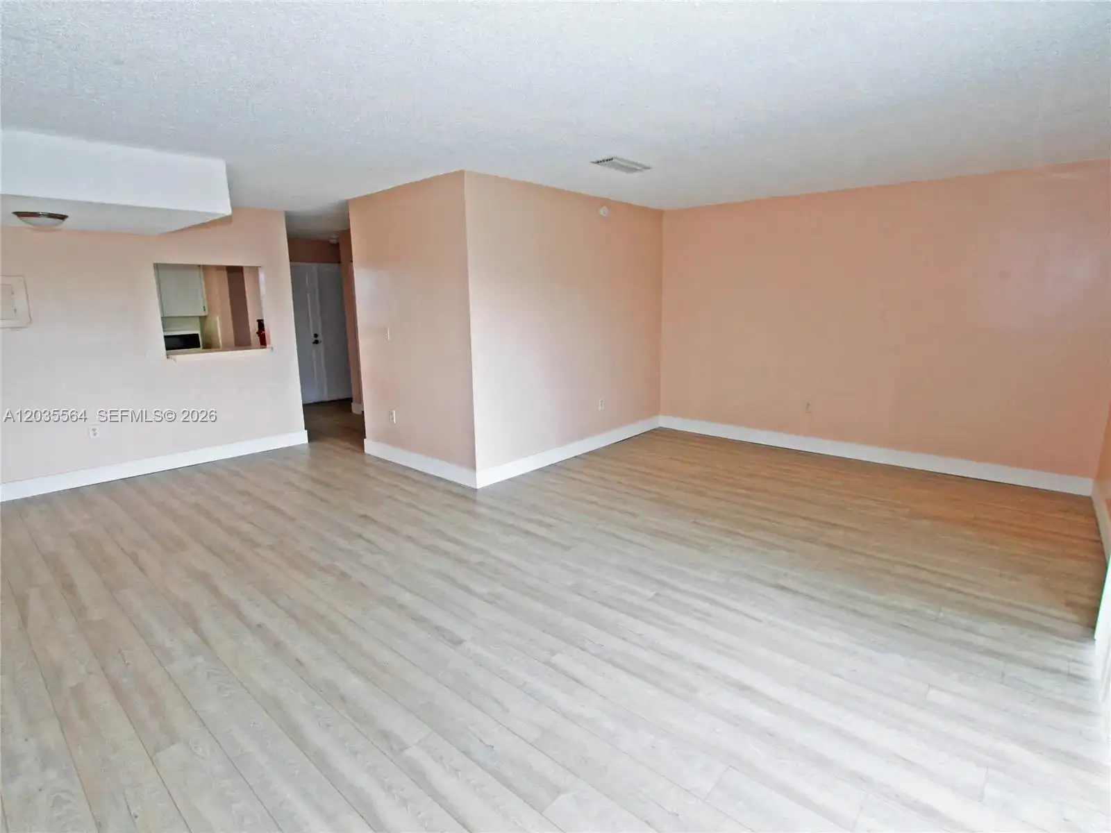 9351 Fontainebleau Blvd # B403, Miami FL 33172 photo 4