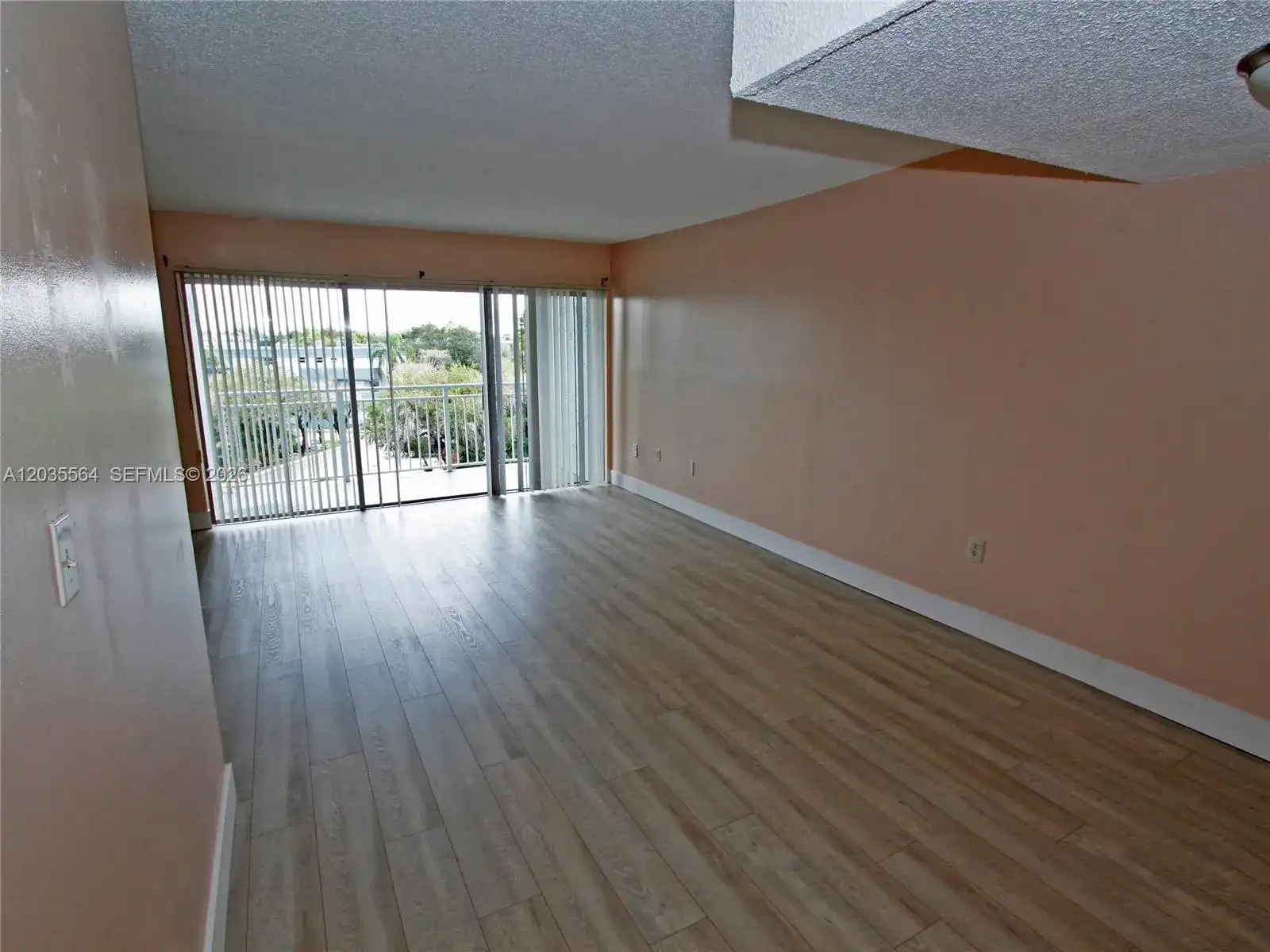 9351 Fontainebleau Blvd # B403, Miami FL 33172 photo 5