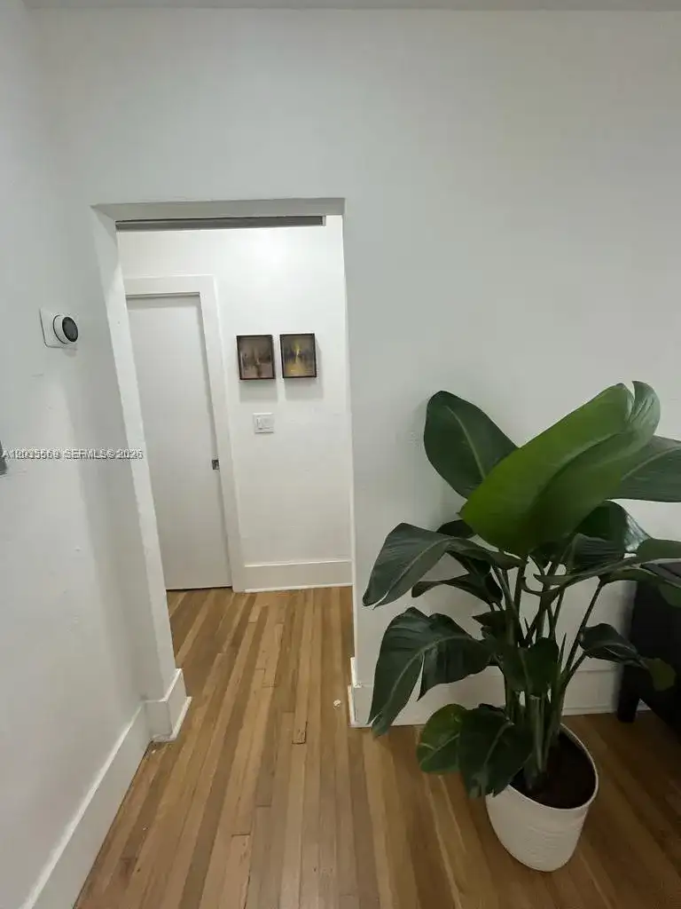 1091 NW 59th St, Miami FL 33127 photo 2