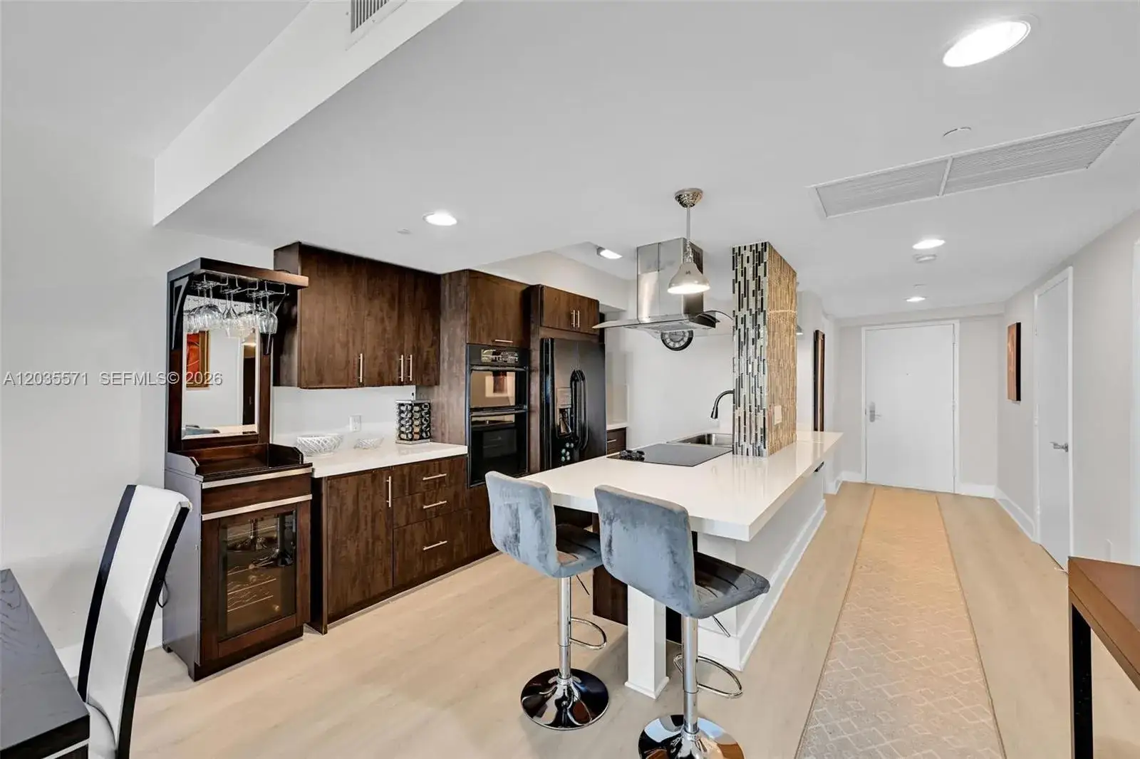 1850 S Ocean Dr # 1907, Hallandale Beach FL 33009