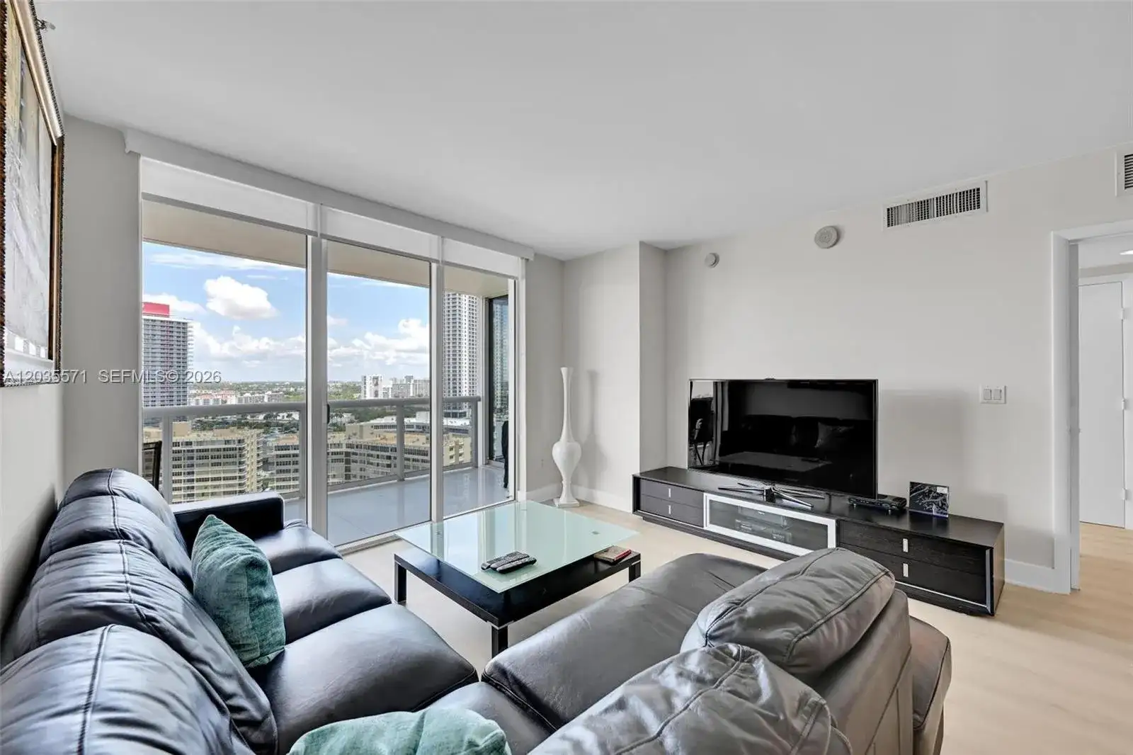 1850 S Ocean Dr # 1907, Hallandale Beach FL 33009 photo 5