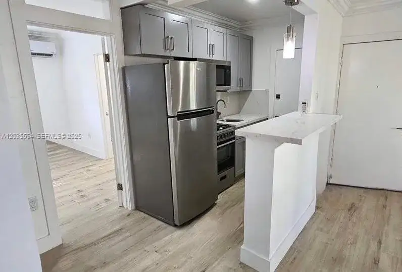 6330 SW 79th St # 19, South Miami FL 33143