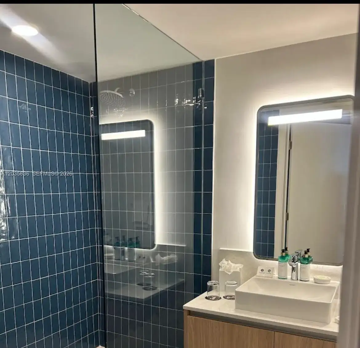 601 NE 1st Ave # 1720, Miami FL 33132 photo 4