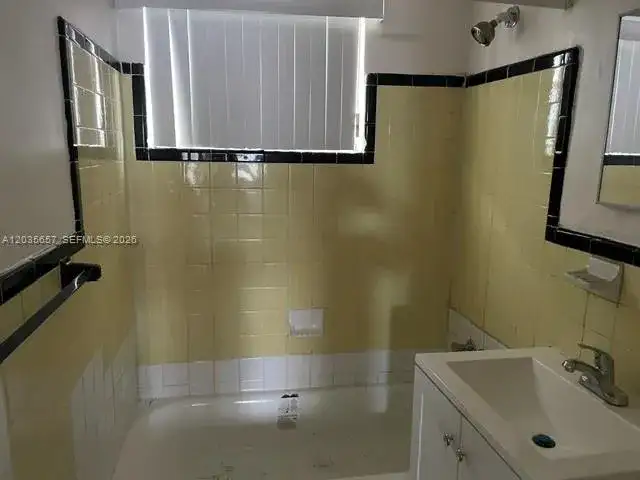 2751 NW 46th St # 11, Miami FL 33142 photo 4