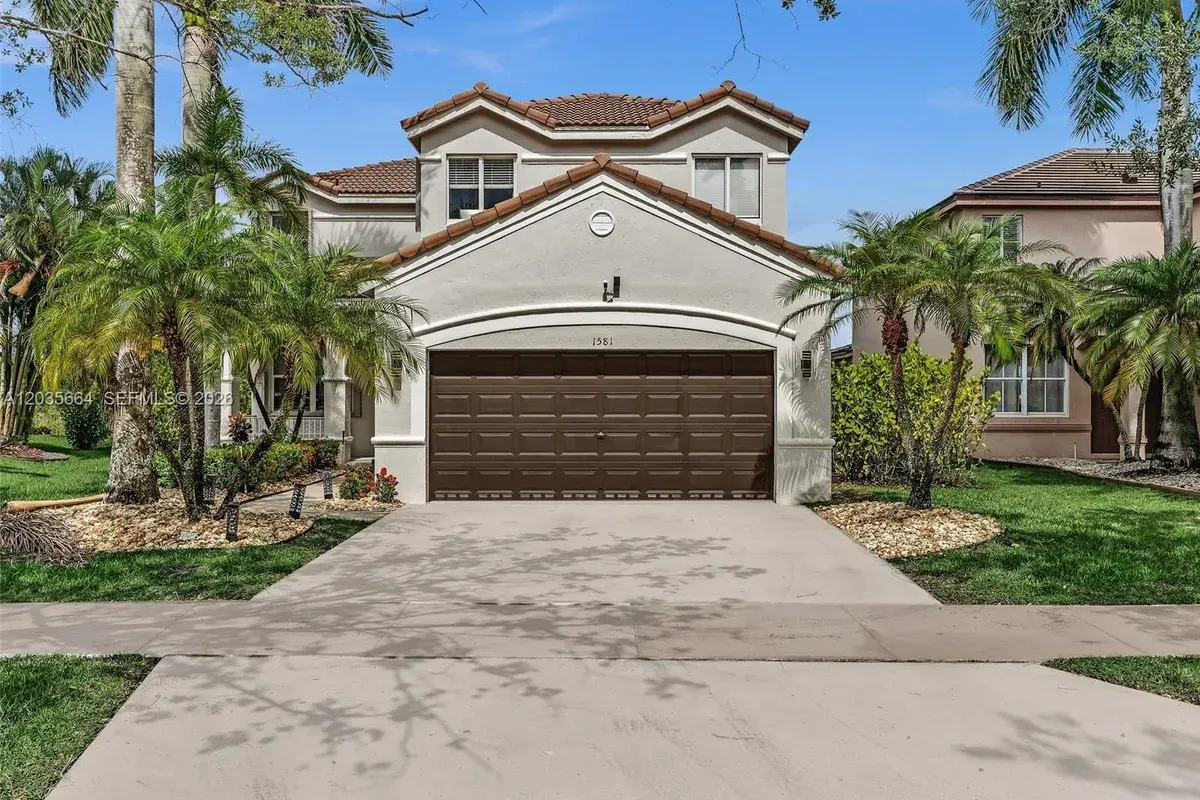 1581 Winterberry Ln, Weston FL 33327