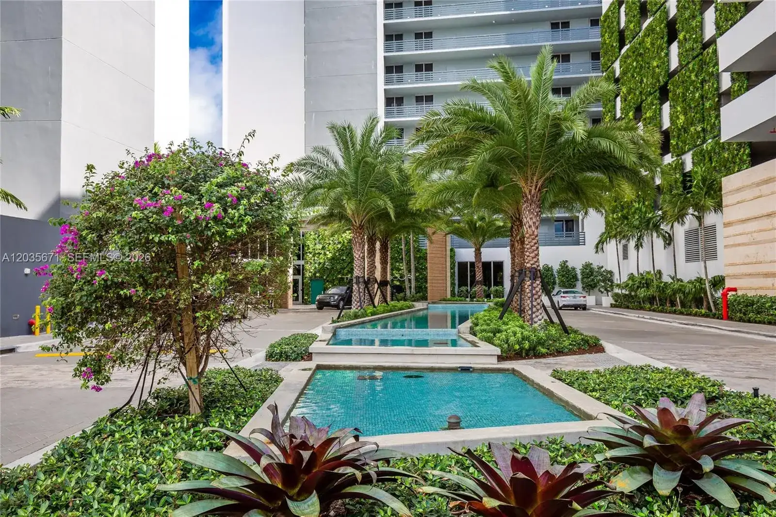 16385 Biscayne Blvd # 1805, North Miami Beach FL 33160 photo 3
