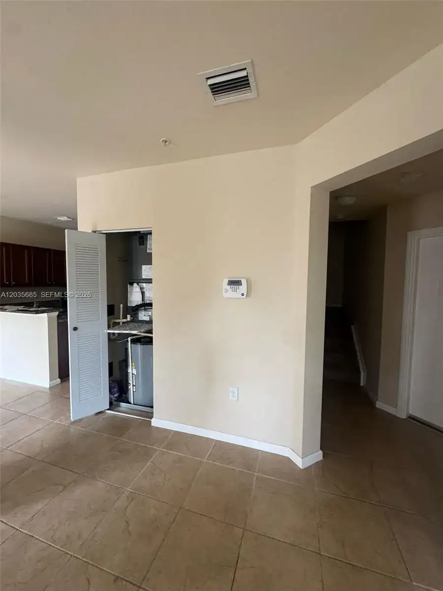 8900 NW 97th Ave # 212, Doral FL 33178 photo 5