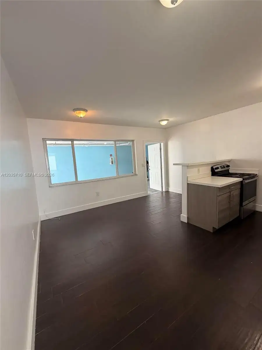 1040 NW 3rd Ave # 5, Miami FL 33136 photo 3