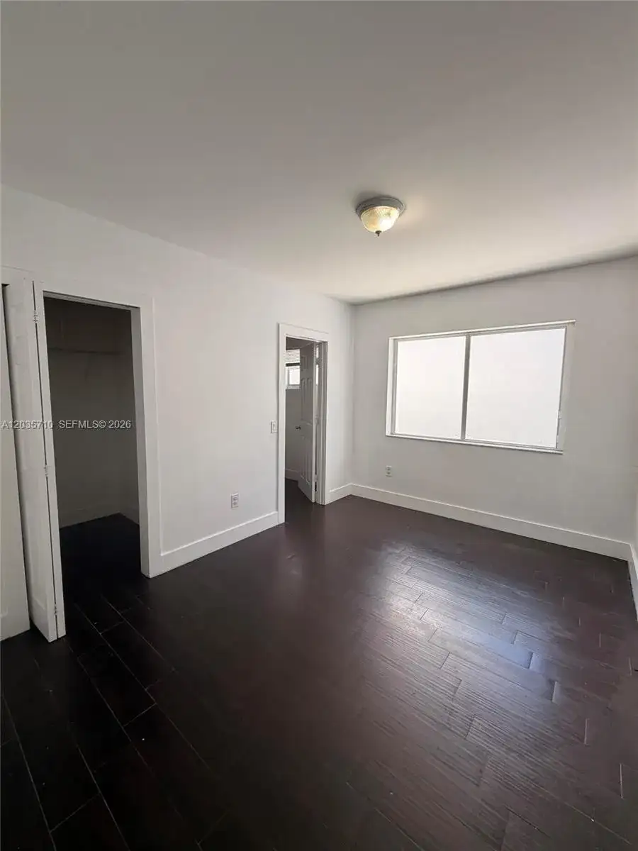 1040 NW 3rd Ave # 5, Miami FL 33136 photo 4