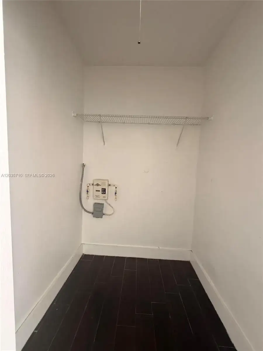 1040 NW 3rd Ave # 5, Miami FL 33136 photo 5