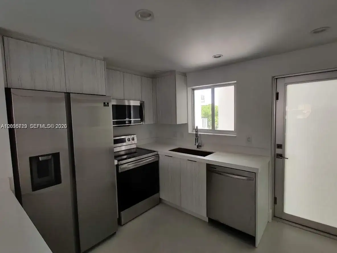 3755 NE 167th St # 25, North Miami Beach FL 33160 photo 3