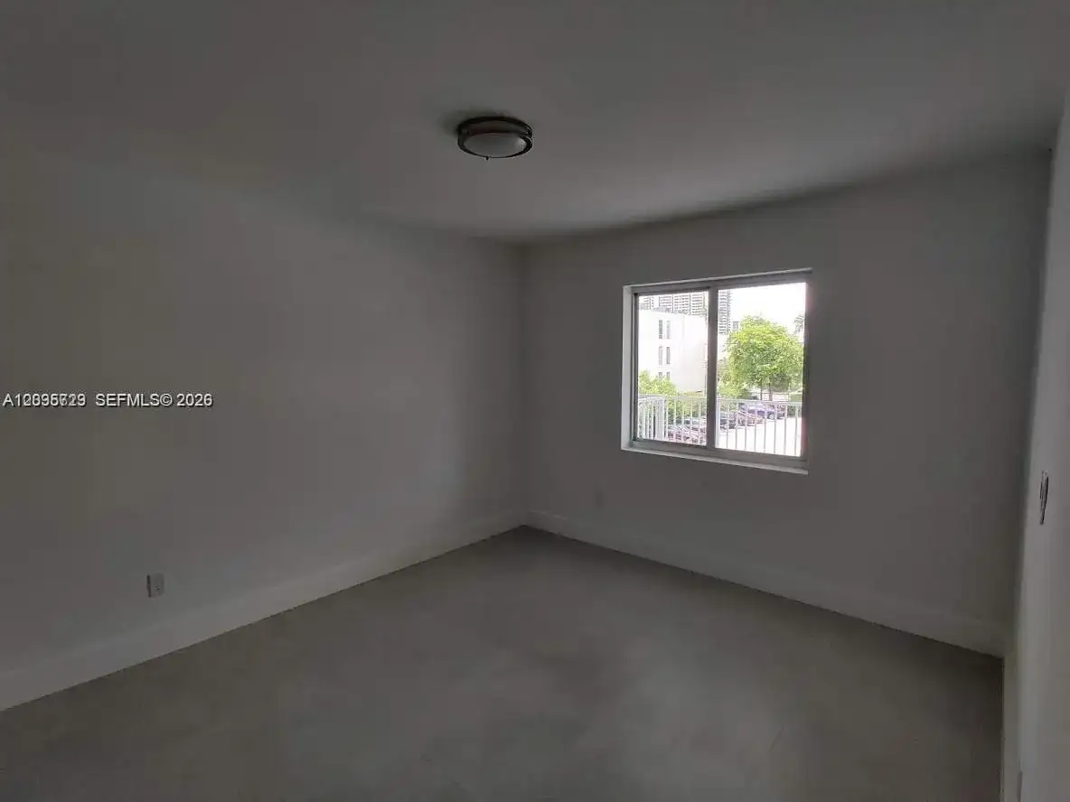 3755 NE 167th St # 25, North Miami Beach FL 33160 photo 4