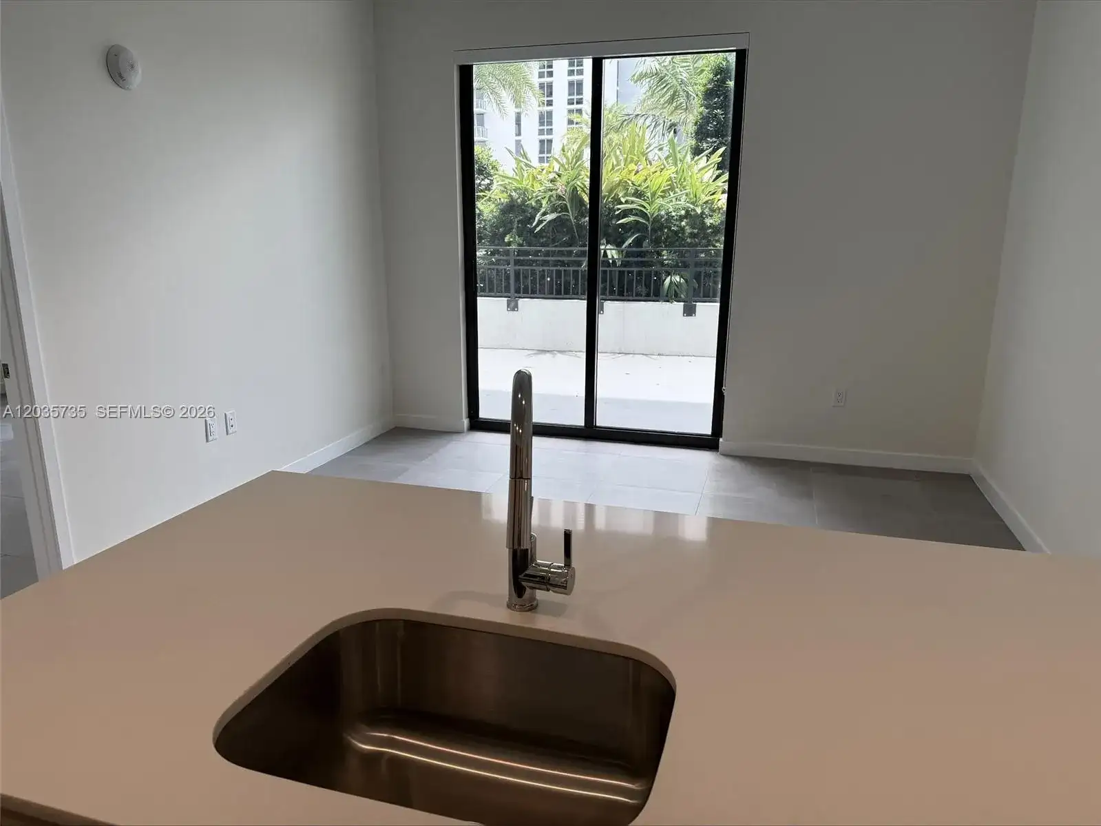 16395 Biscayne Blvd # 901, North Miami Beach FL 33160 photo 2