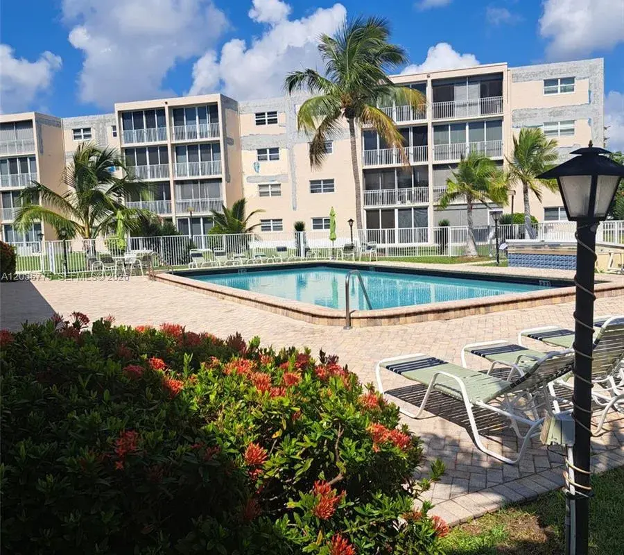 1024 SE 3rd Ave # 304, Dania Beach FL 33004
