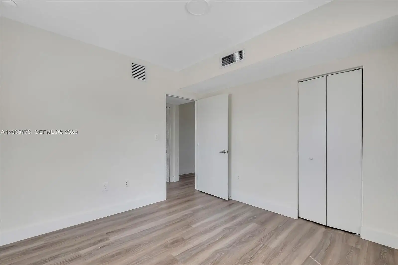 1710 NW 1st Ct # 15, Miami FL 33136 photo 3