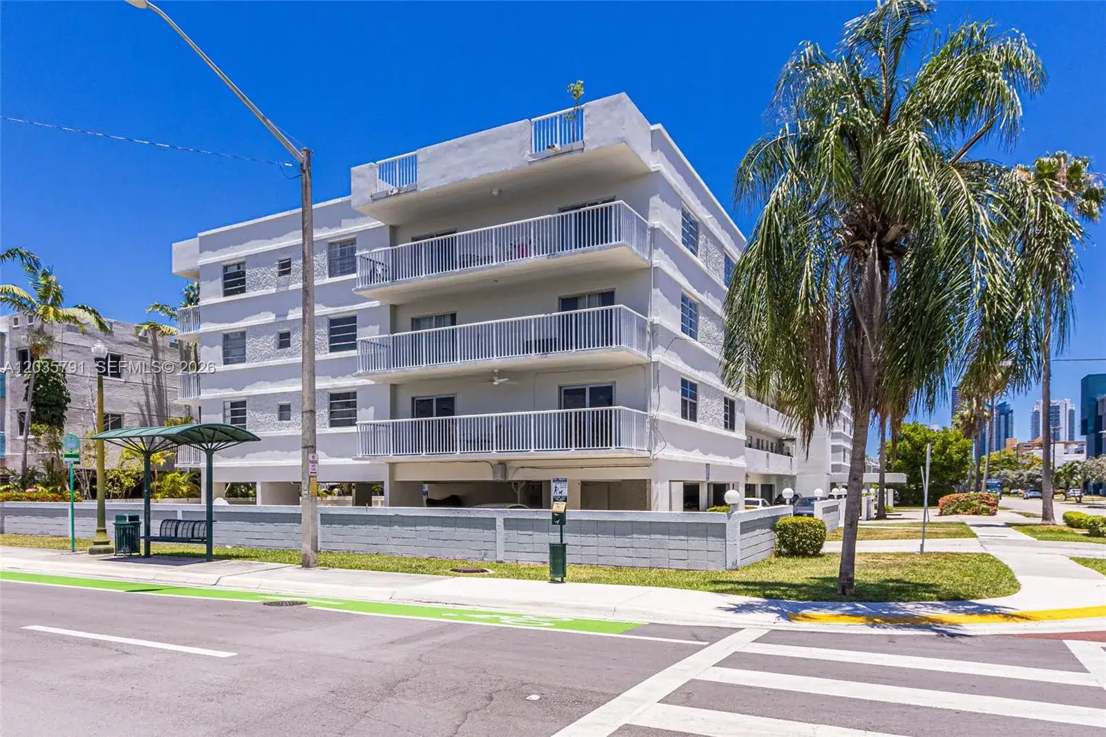 3527 NE 168th St # 309, North Miami Beach FL 33160