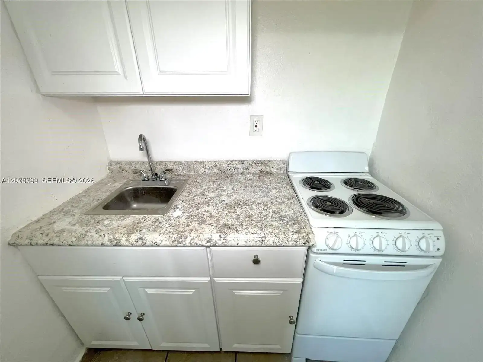 420 NW 10th St # 7, Miami FL 33136 photo 3