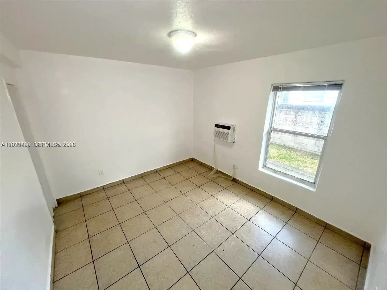 420 NW 10th St # 7, Miami FL 33136 photo 5