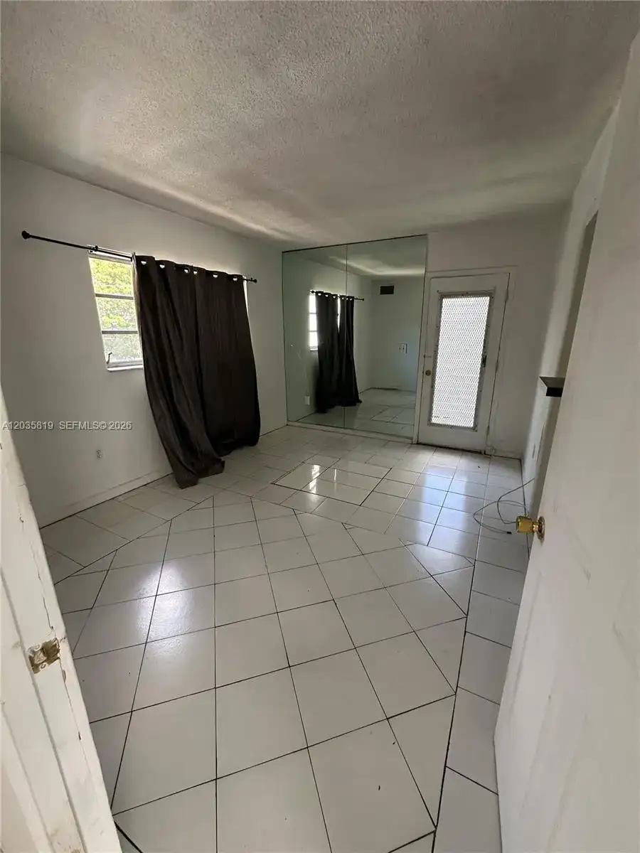 1340 Lincoln Rd # 309, Miami Beach FL 33139 photo 3