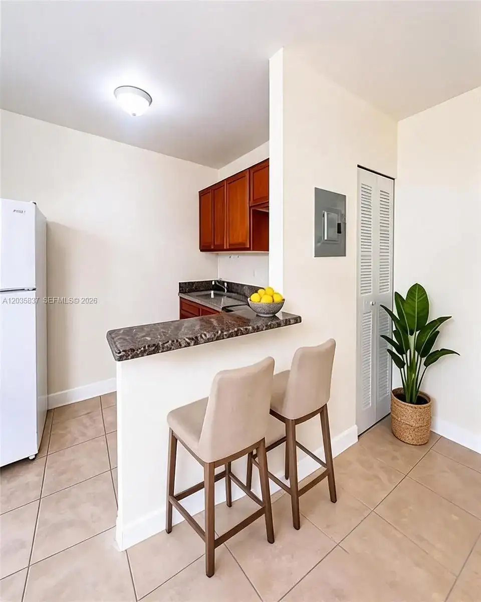 1533 NW 2nd Ave # 6, Miami FL 33136 photo 5