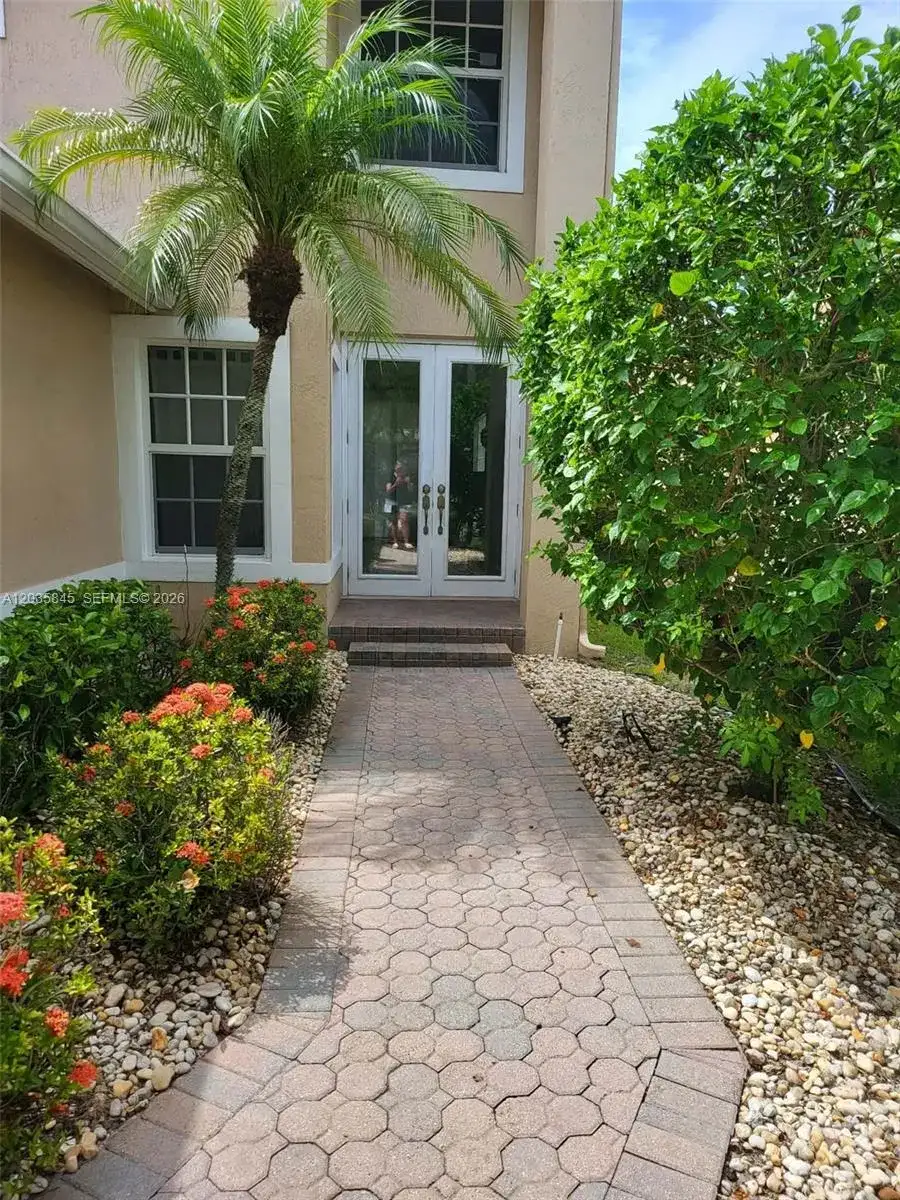 11927 NW 47th St, Coral Springs FL 33076 photo 2