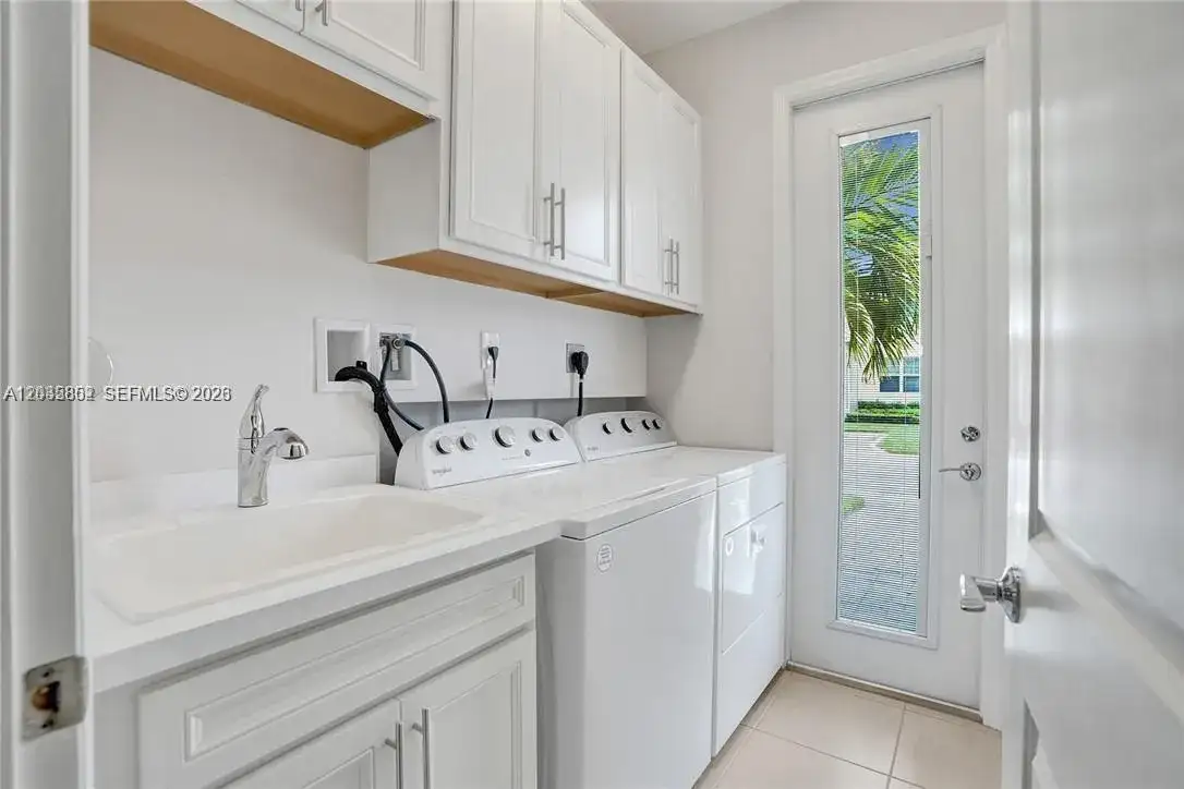 5140 Eucalyptus Dr # 5, Hollywood FL 33021 photo 4