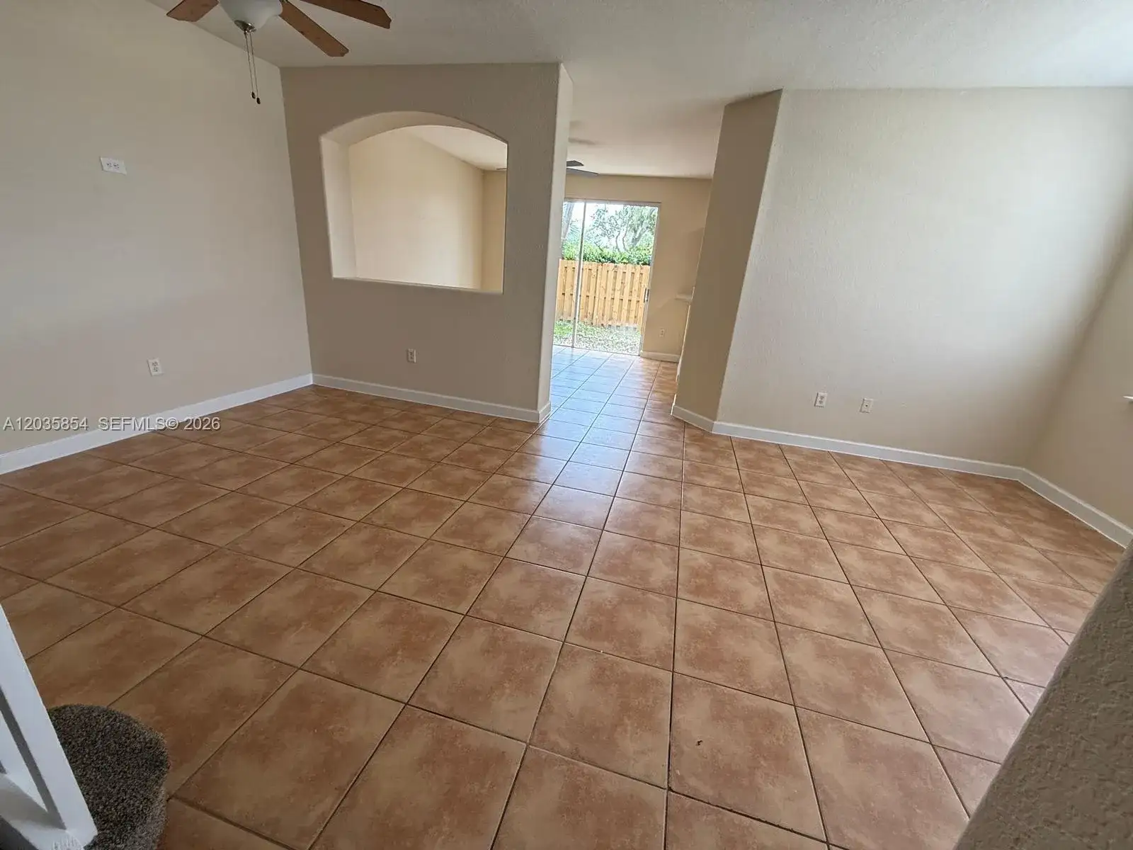 2462 SE 15th Ct, Homestead FL 33035 photo 4