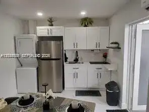 1130 NE 201st Ter # B, Miami FL 33179 photo 2