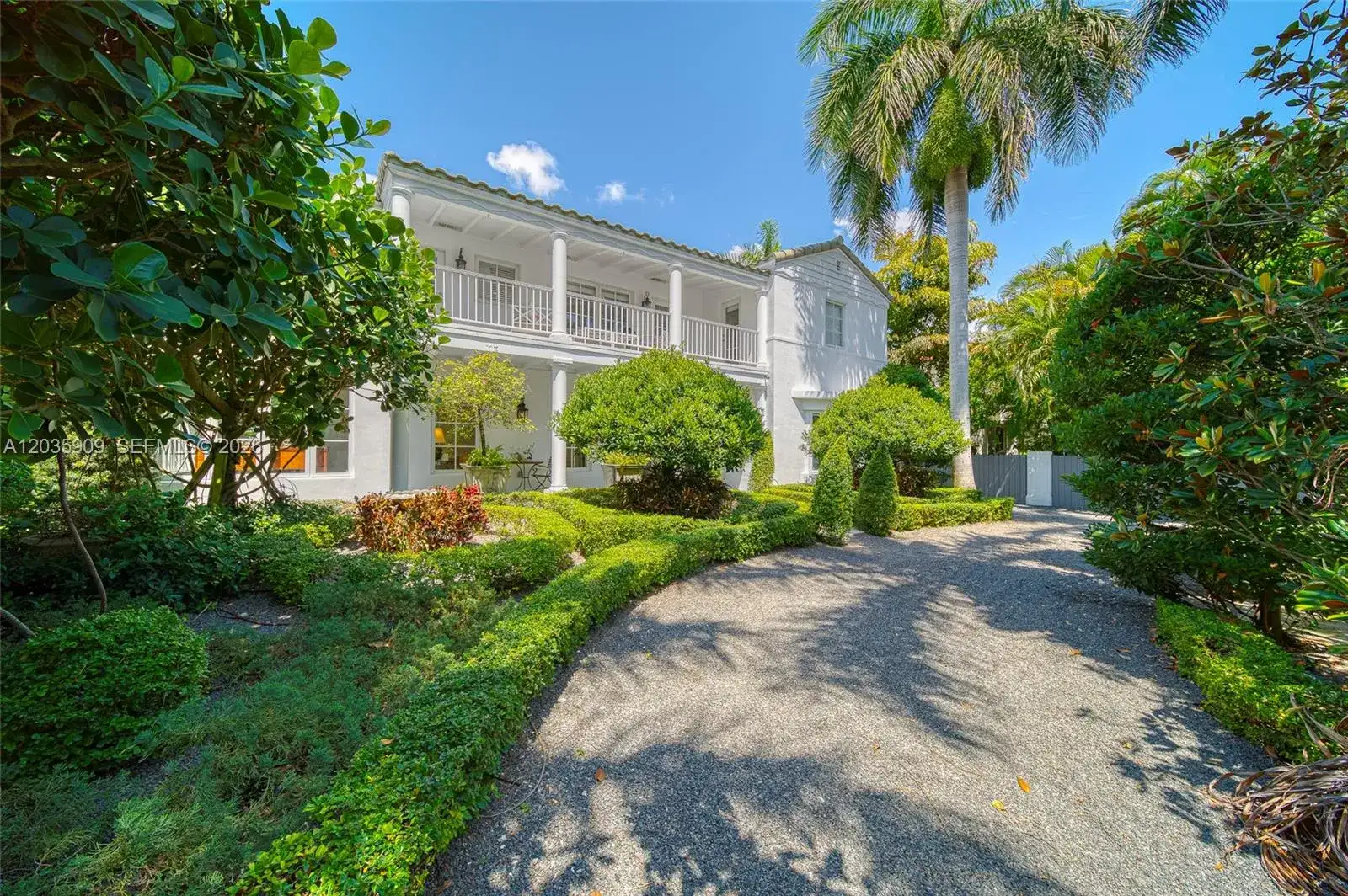 2534 Flamingo Dr, Miami Beach FL 33140 photo 4