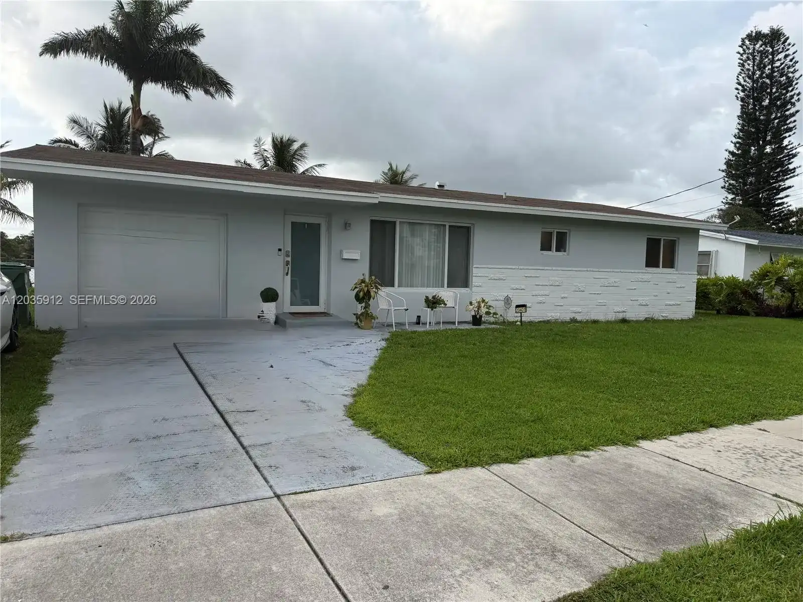 20401 NW 4th Ave, Miami Gardens FL 33169