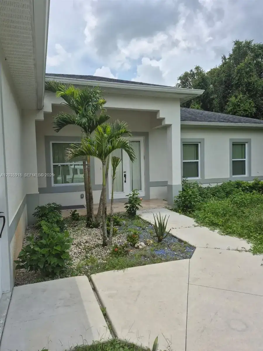 3642 32ND AVE SE, Naples FL 34117 photo 2