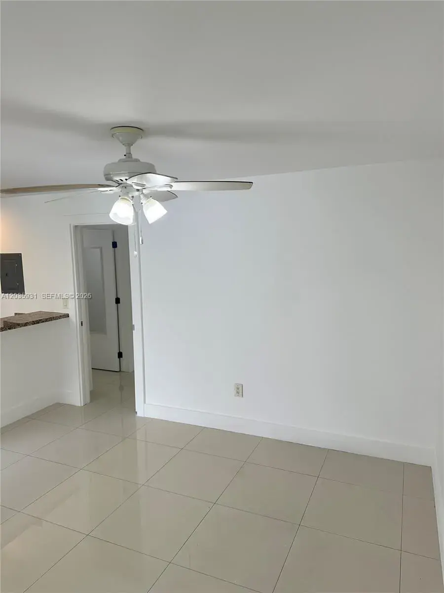 3071 SW 27th Ave # 25, Miami FL 33133