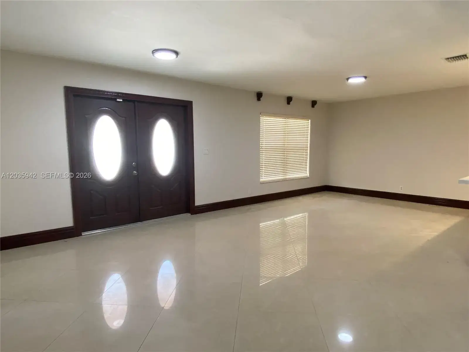 490 Bonaventure Blvd, Weston FL 33326 photo 4