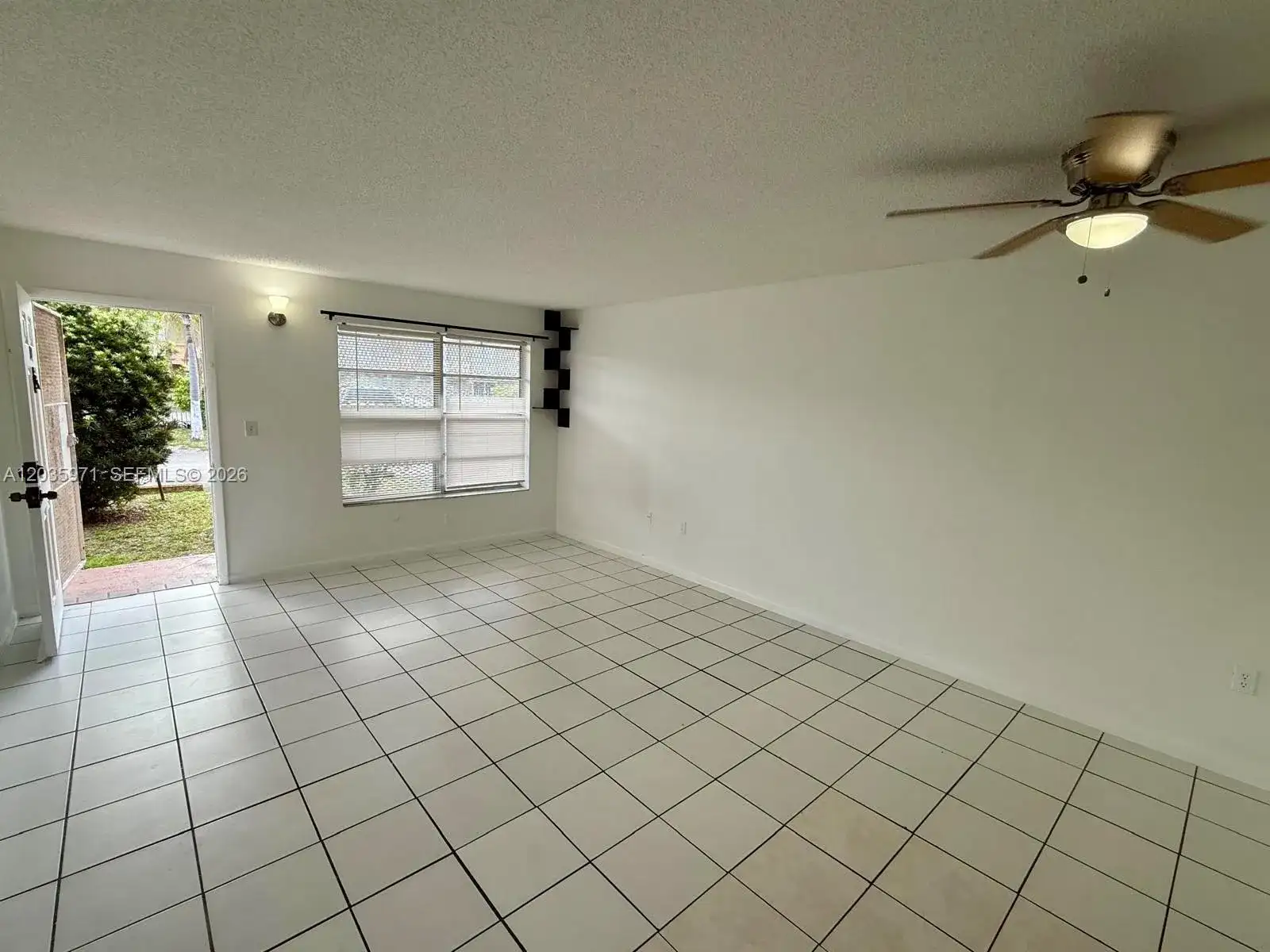291 NW 177th St # 107, Miami Gardens FL 33169 photo 2