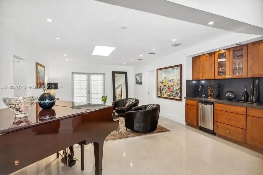 8215 SW 63rd Pl, Miami FL 33143 photo 5