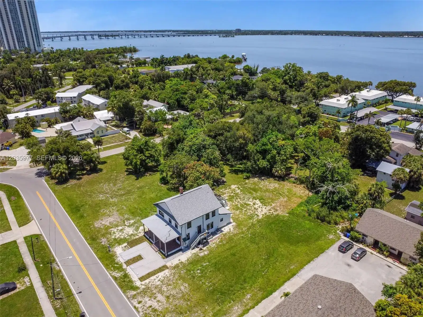 3221 EDGEWOOD, Fort Myers FL 33916 photo 2