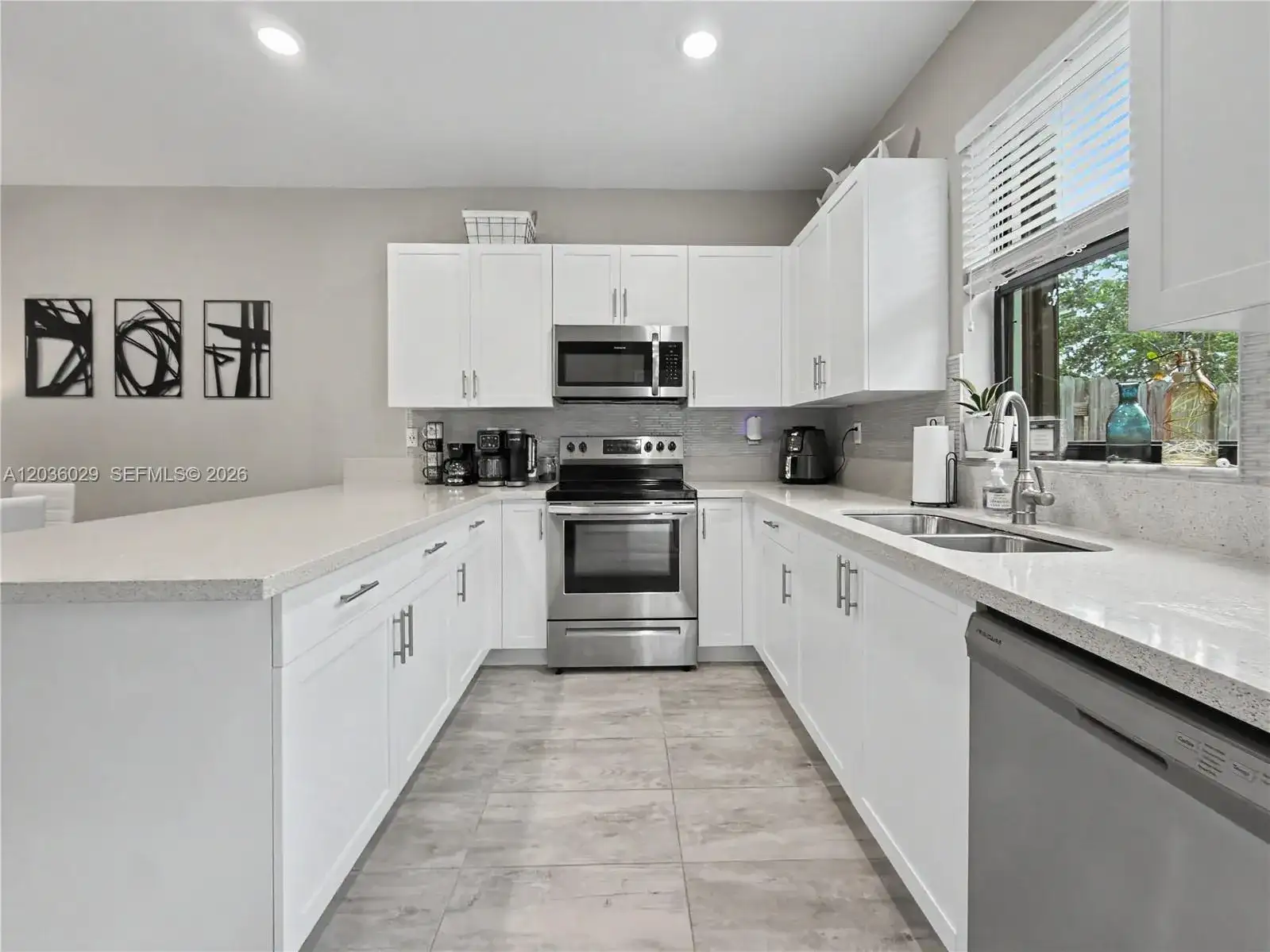 1608 SW 28th St, Fort Lauderdale FL 33315 photo 3